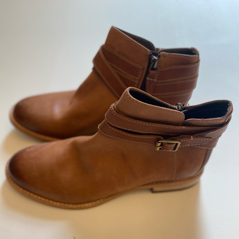 Clarks Artisan Booties Dark Tan Maypearl Edie